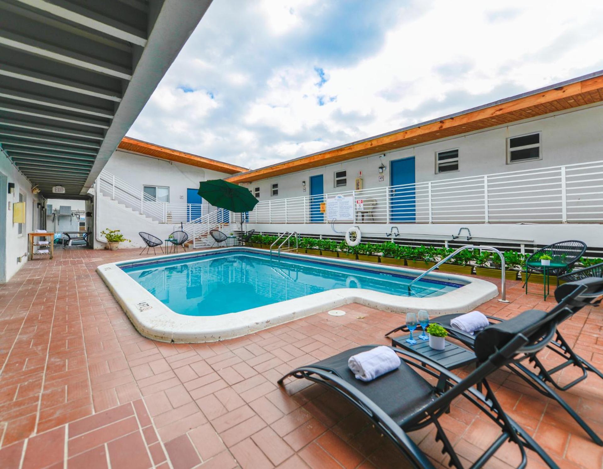 Serene Studio By The Beach With Pool - M34 Hollywood Luaran gambar
